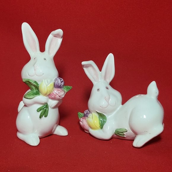 Omnibus Bunny Rabbit Salt & Pepper Shaker Set - Picture 12 of 12